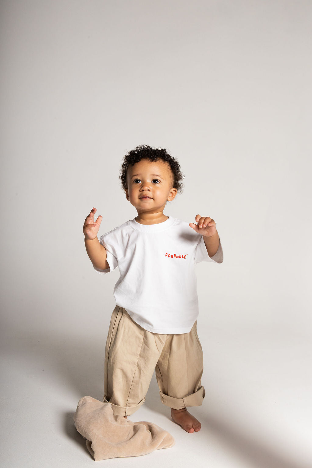 Dilly Dally Tee